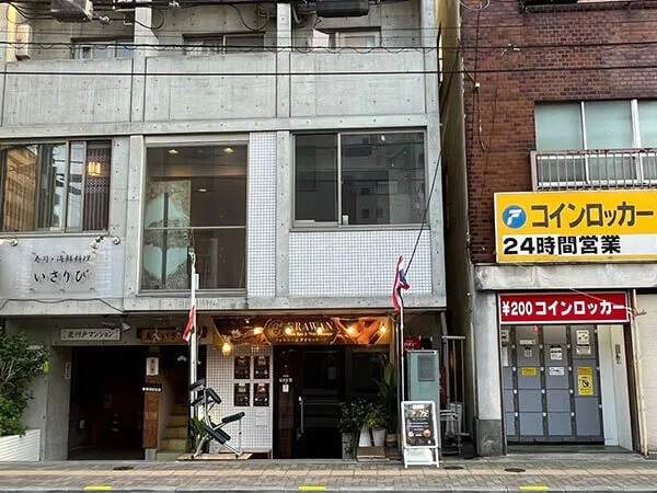 当店は花川戸マンションの1階にあります。